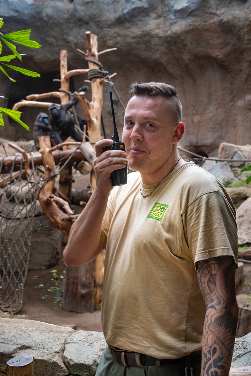 Operations in the Leipzig Zoo - hand-held radio